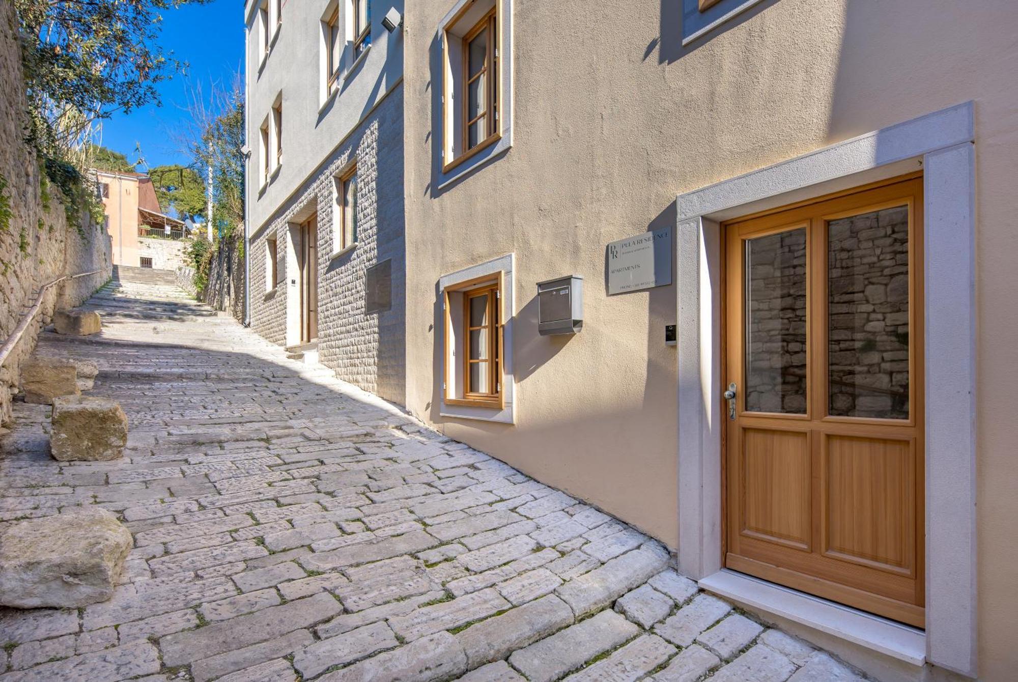 Pula Residence Rooms And Apartments Old City Center Ngoại thất bức ảnh